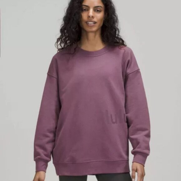 Lululemon Perfectly Oversized Crew Graphic Vintage Plum Size 2 Sold Out - Picture 1 of 16